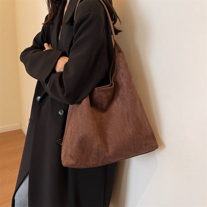 Urban Chic - Sac à bandoulière spacieux et élégant pour femme